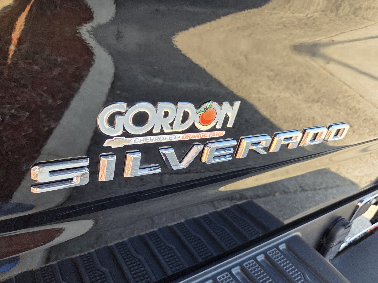 Used 2025 Chevrolet Silverado 1500 W/T w/ WT Value Package RWD image 19