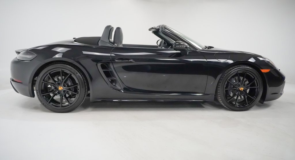 Used 2025 Porsche 718 Boxster image 9