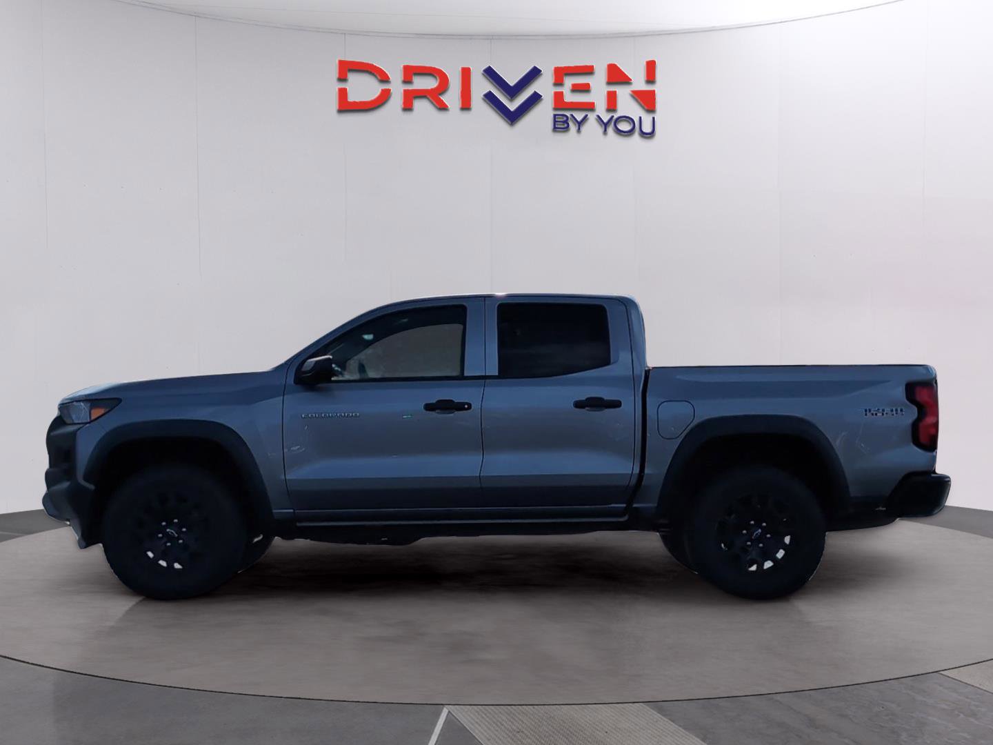 Certified 2024 Chevrolet Colorado Trail Boss w/ Advanced Trailering Package image 2