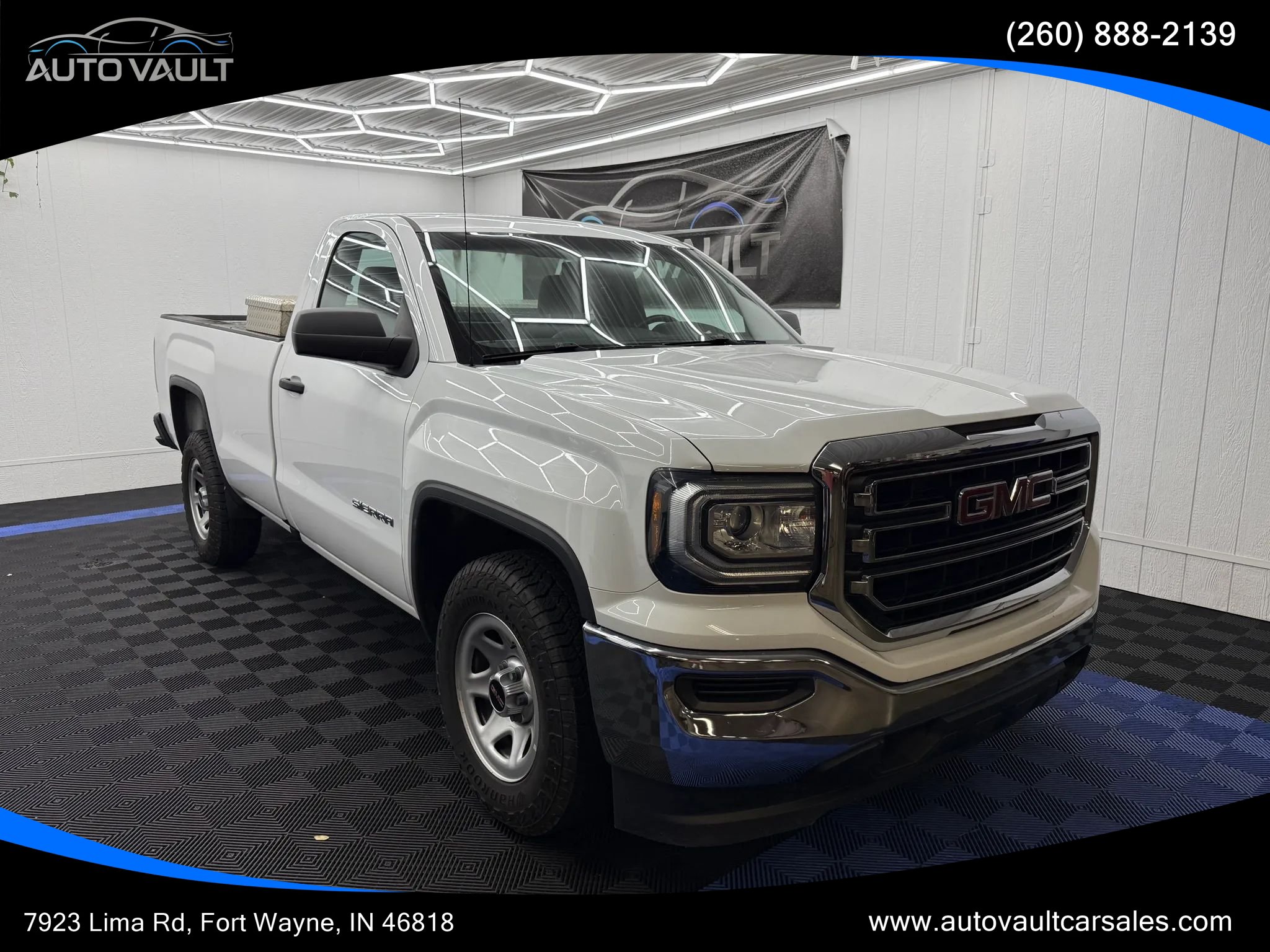 Used 2018 GMC Sierra 1500 2WD Regular Cab image 1