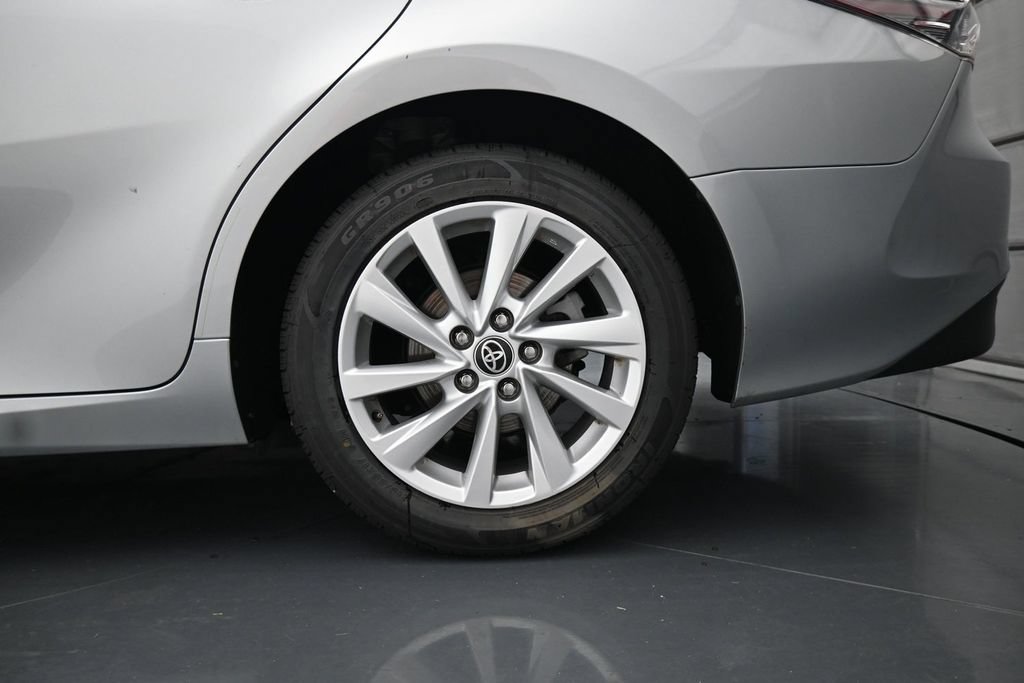 Used 2023 Toyota Camry LE FWD image 12