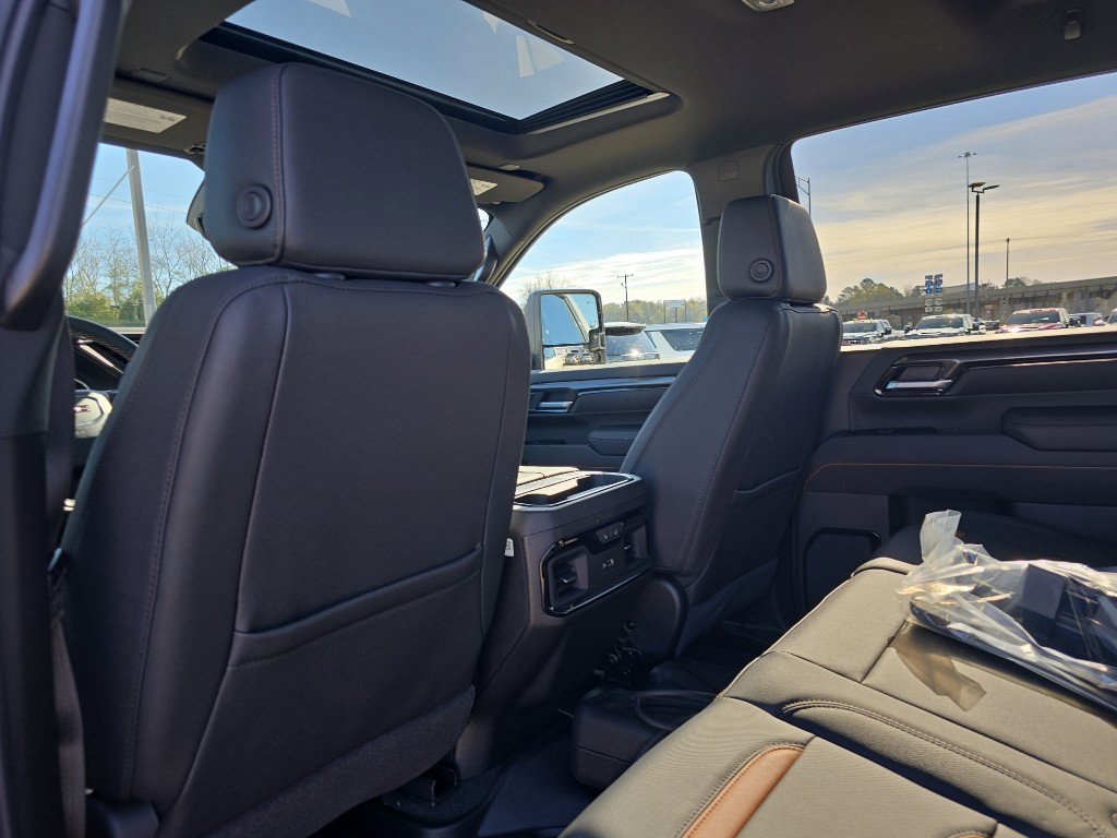 New 2026 GMC Sierra 2500 AT4 w/ AT4 Premium Plus Package image 10