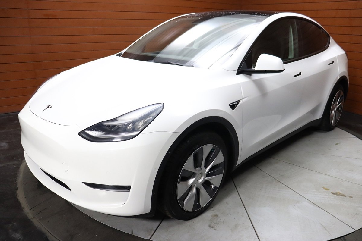 Used 2023 Tesla Model Y Long Range image 5