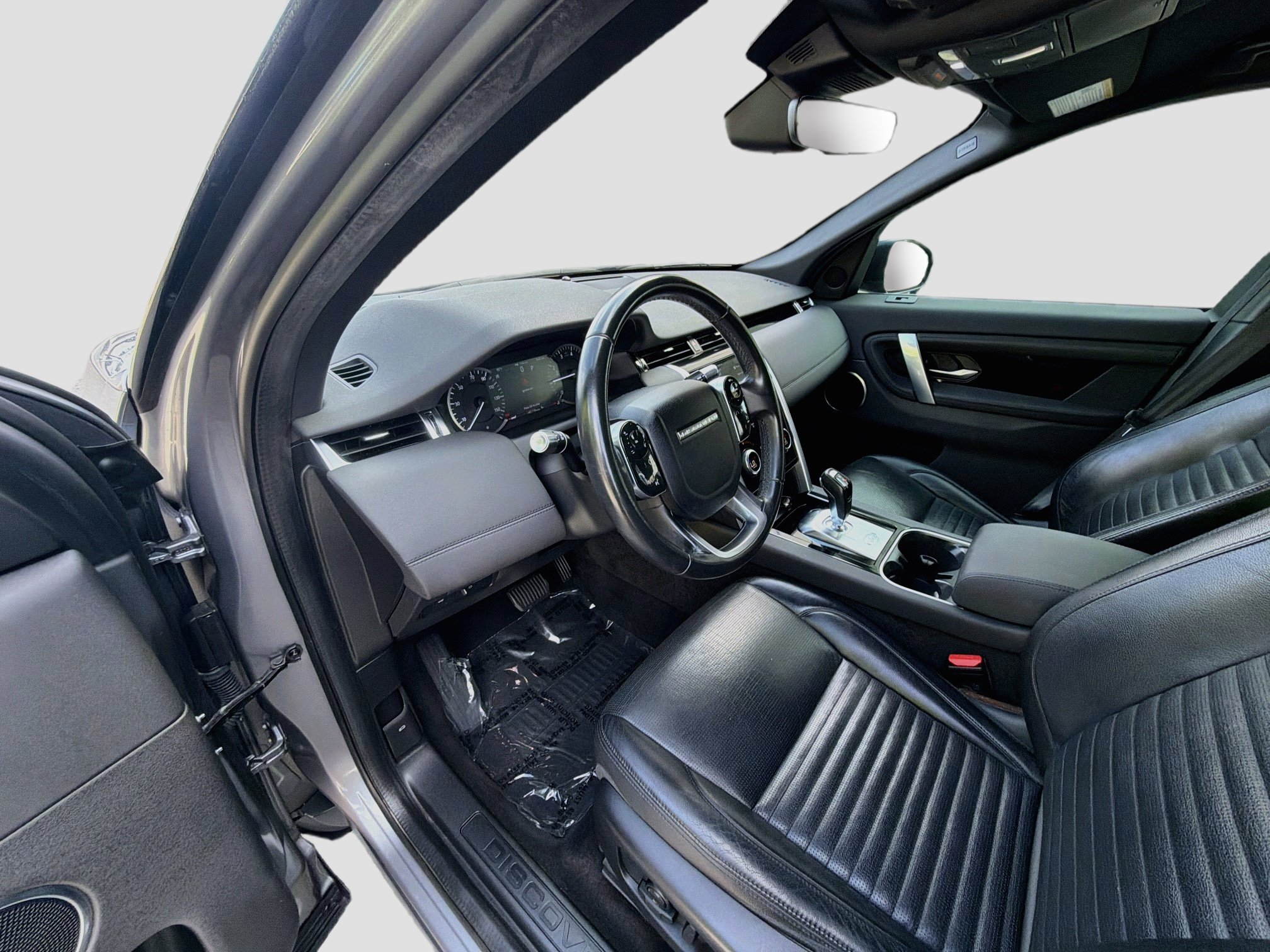 Used 2020 Land Rover Discovery Sport S AWD/4WD image 9