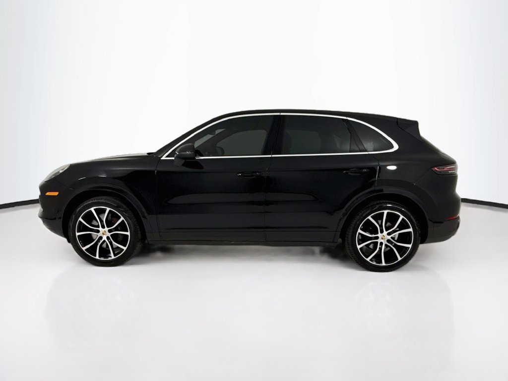 Certified 2023 Porsche Cayenne AWD/4WD image 2