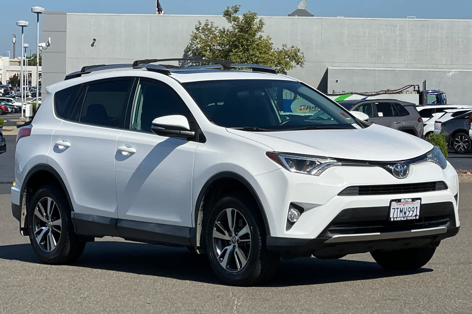 Certified 2016 Toyota RAV4 XLE AWD/4WD image 5