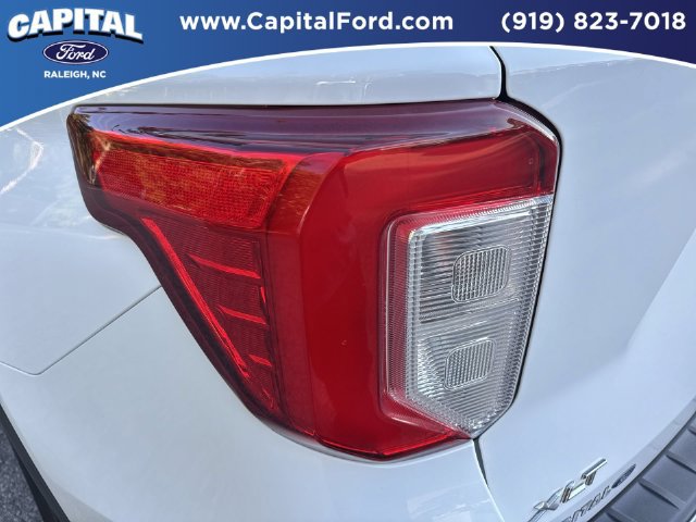 Used 2020 Ford Explorer XLT w/ Equipment Group 202A AWD/4WD image 15