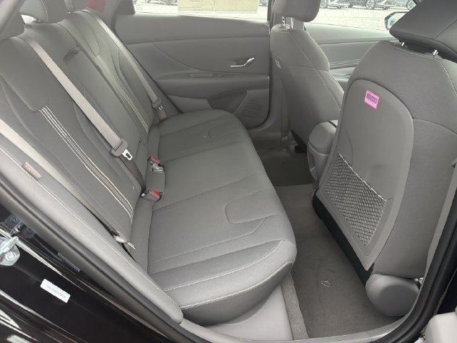 New 2026 Hyundai Elantra SEL Sport Premium FWD image 17