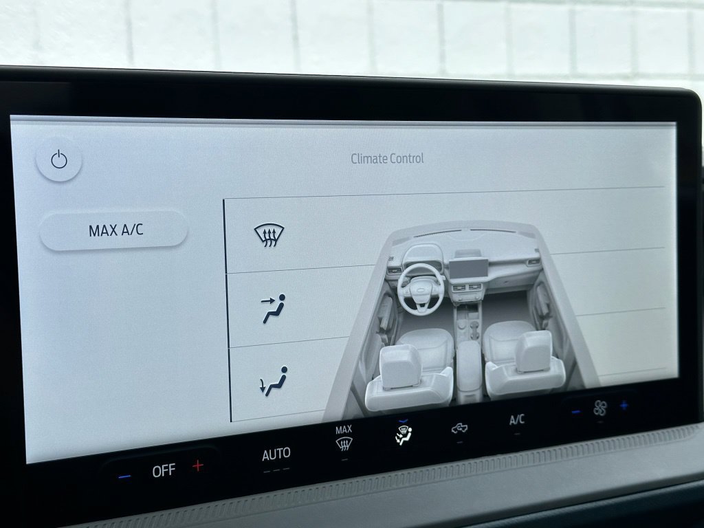 New 2026 Ford Maverick Lobo AWD/4WD image 13