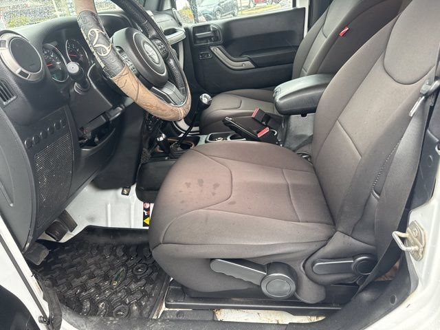 Used 2015 Jeep Wrangler Sport AWD/4WD image 13