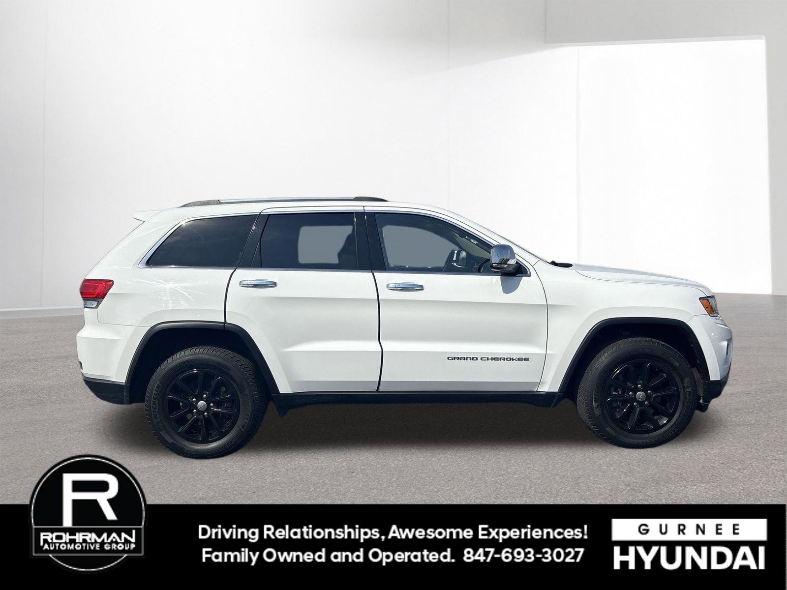 Used 2015 Jeep Grand Cherokee Limited w/ Trailer Tow Group IV image 11
