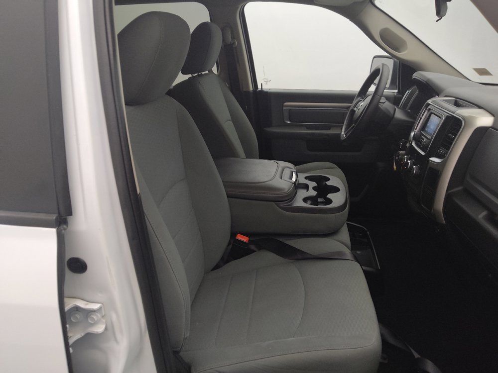 Used 2020 RAM 1500 Classic SLT AWD/4WD image 21