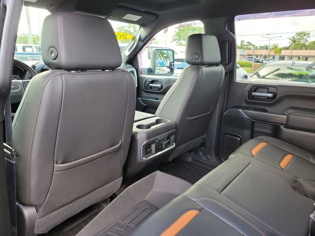 Used 2022 GMC Sierra 2500 AT4 w/ Gooseneck/5TH Wheel Package AWD/4WD image 11