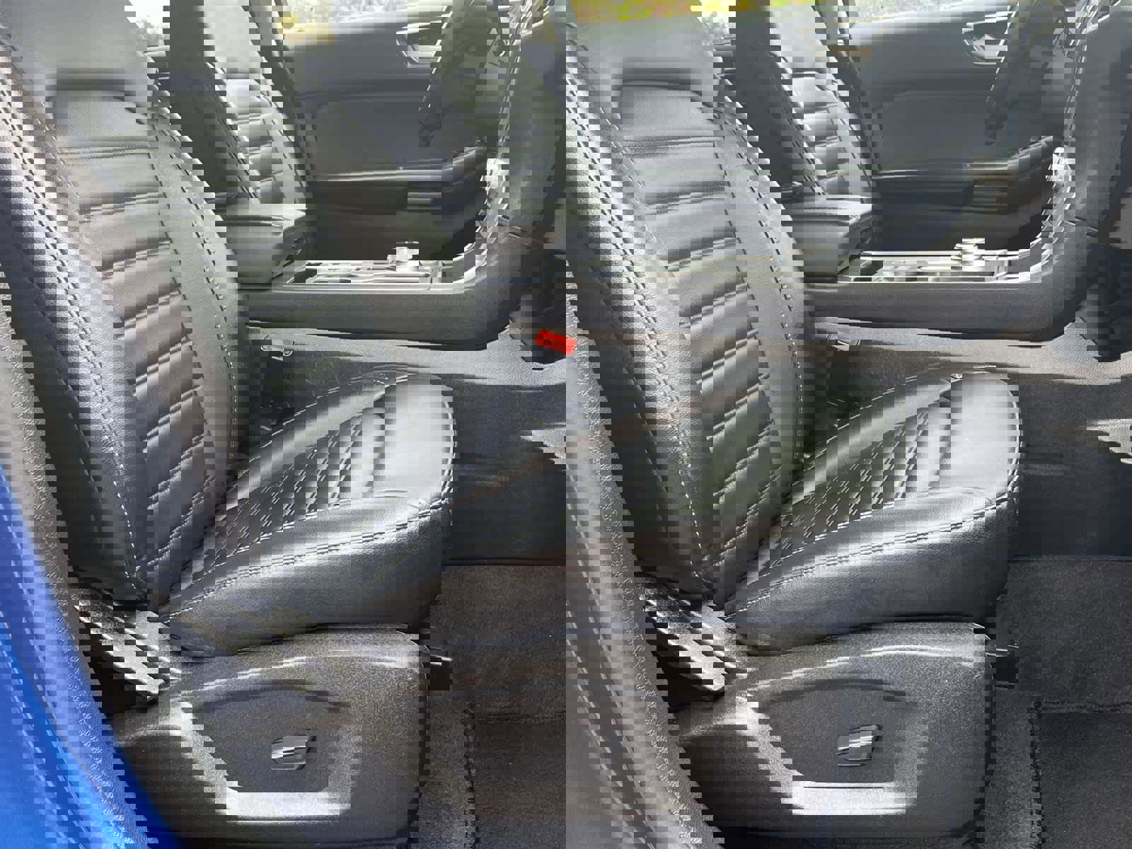 Used 2023 Ford Edge SEL image 17