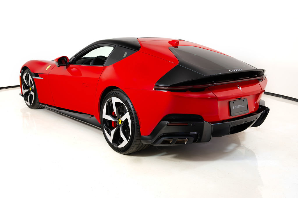 Certified 2025 Ferrari 12Cilindri image 2