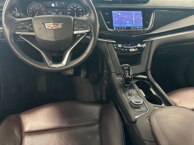 Used 2023 Cadillac XT6 Premium Luxury image 12