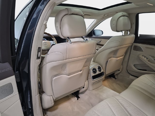 Used 2015 Mercedes-Benz S 550 4MATIC Sedan image 12