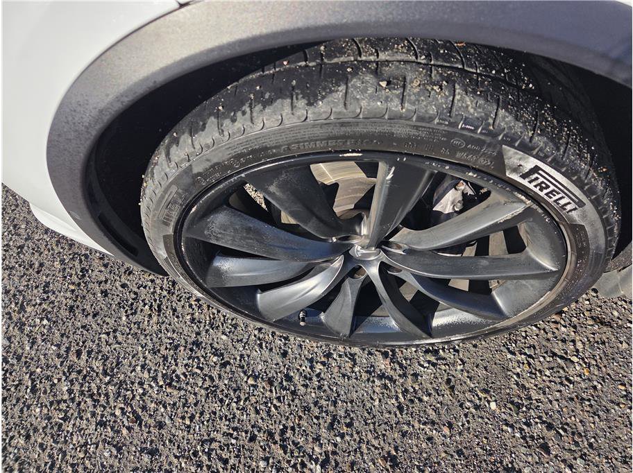 Used 2016 Tesla Model X 90D image 11