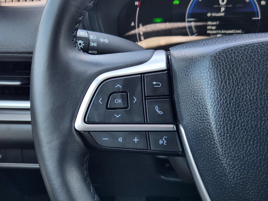 Used 2024 Toyota Grand Highlander AWD Hybrid image 18