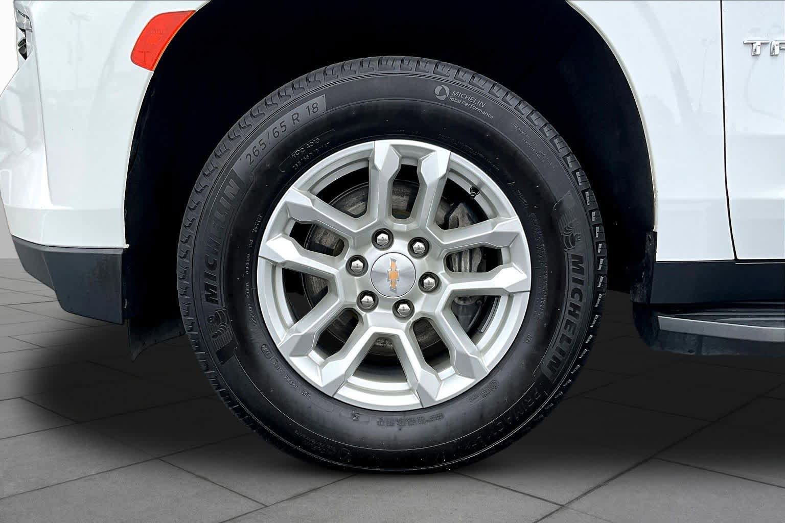 Used 2021 Chevrolet Tahoe LS RWD image 11