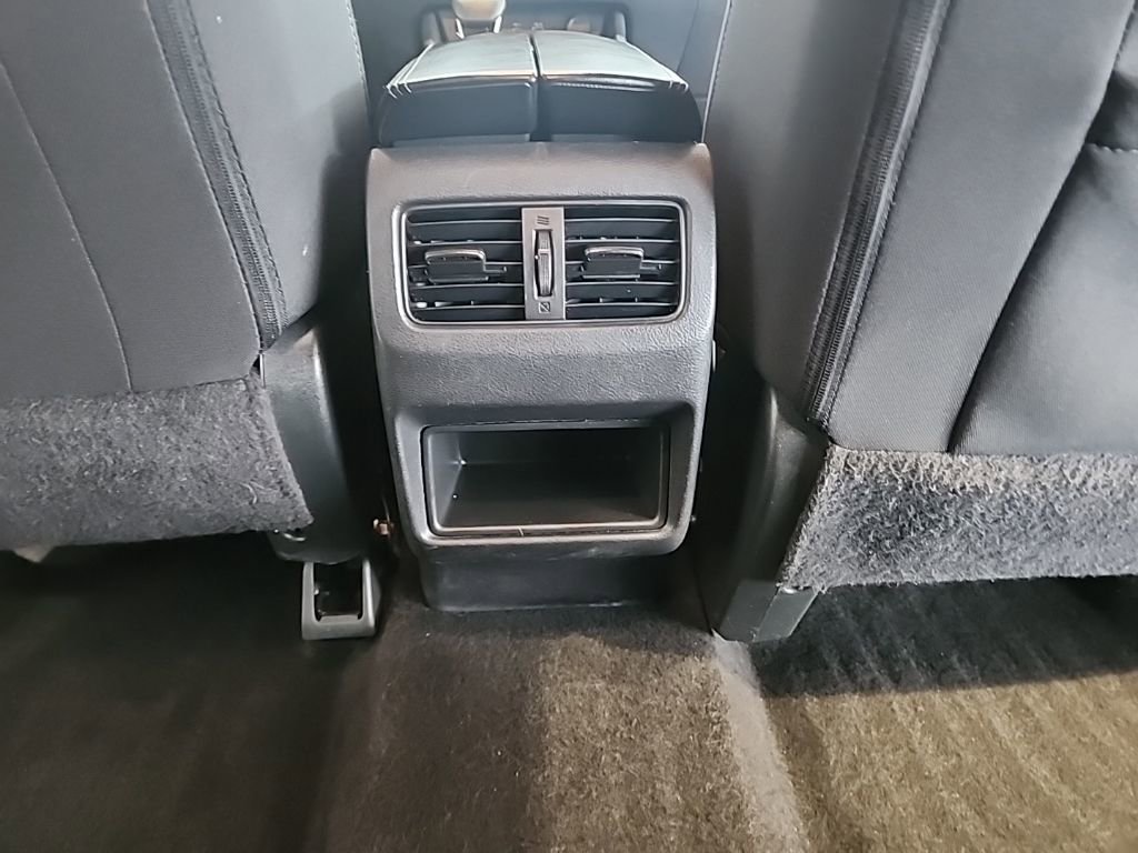 Used 2023 Nissan Rogue S image 38