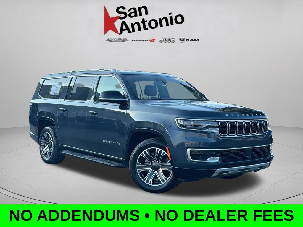 Used 2024 Jeep Wagoneer L Series II w/ Flexible Seating Group RWD image 1