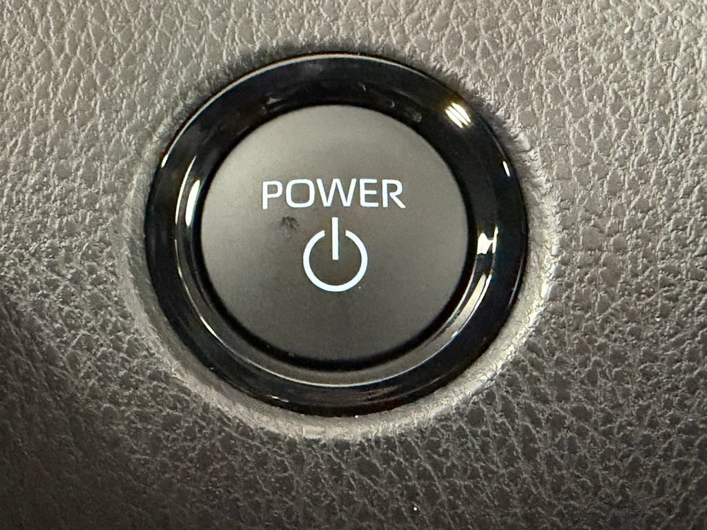 Used 2026 Toyota Camry SE w/ Convenience Package FWD image 30