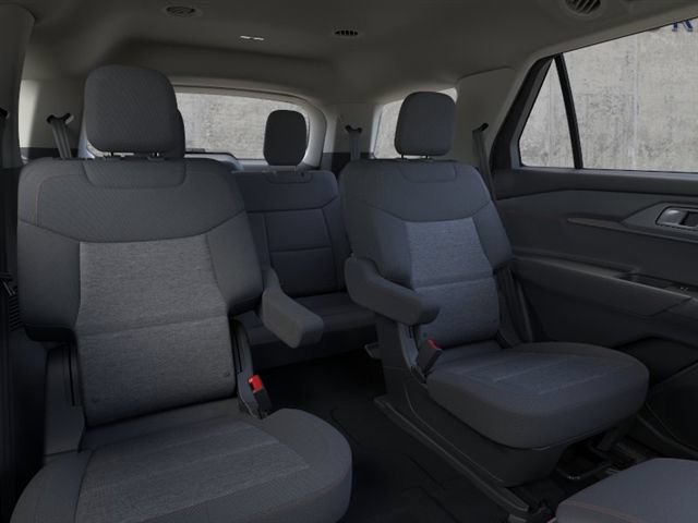 Used 2026 Ford Explorer Active AWD/4WD image 11