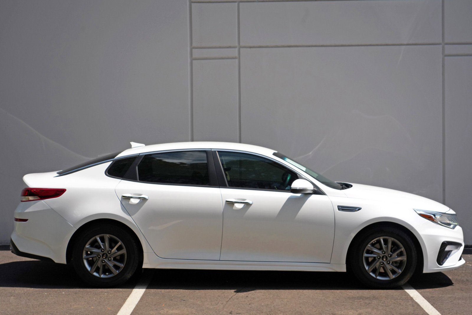 Used 2019 Kia Optima LX FWD image 45
