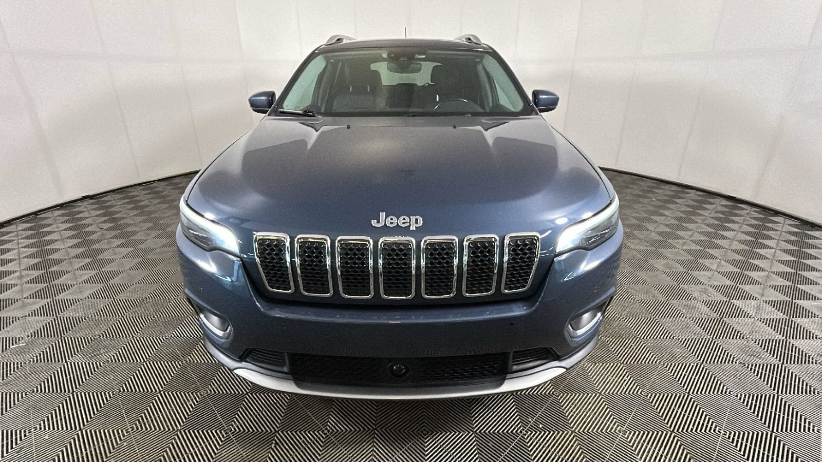 Used 2021 Jeep Cherokee Limited AWD/4WD image 8