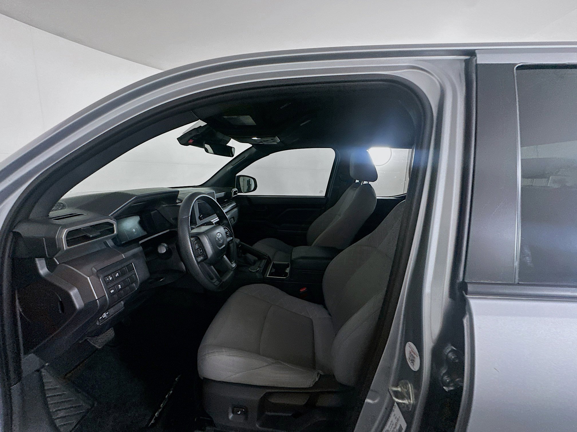 Used 2024 Toyota Tacoma SR5 RWD image 13