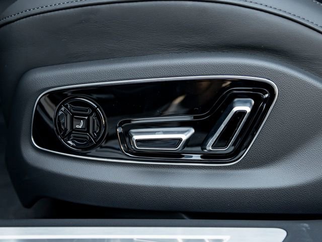 New 2026 Audi A8 L 3.0T AWD/4WD image 17