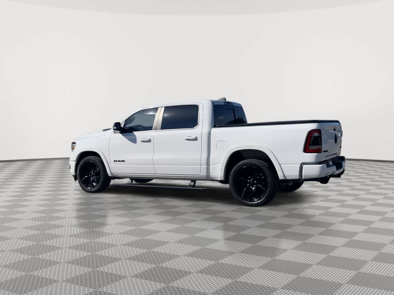 Used 2021 RAM 1500 Laramie AWD/4WD image 6
