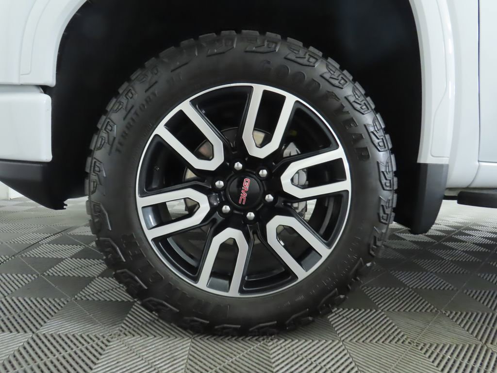 Used 2023 GMC Sierra 1500 AT4 w/ AT4 Premium Package image 31