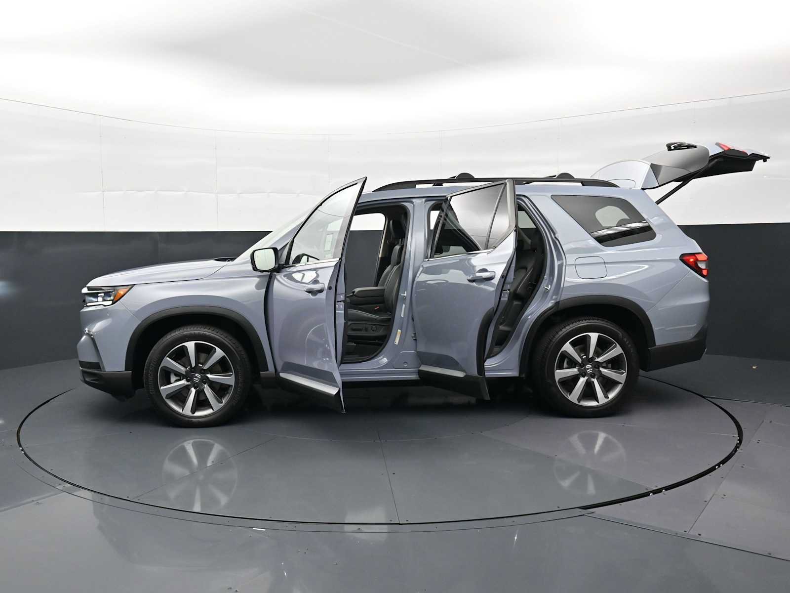 Used 2024 Honda Pilot Elite image 37