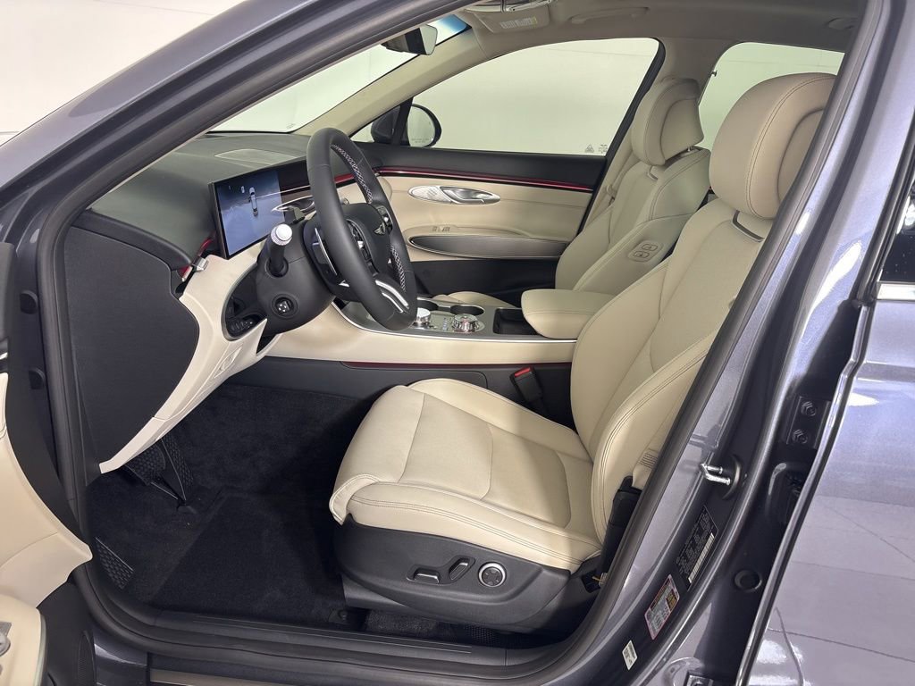 New 2026 Genesis GV70 2.5T Select AWD/4WD image 16