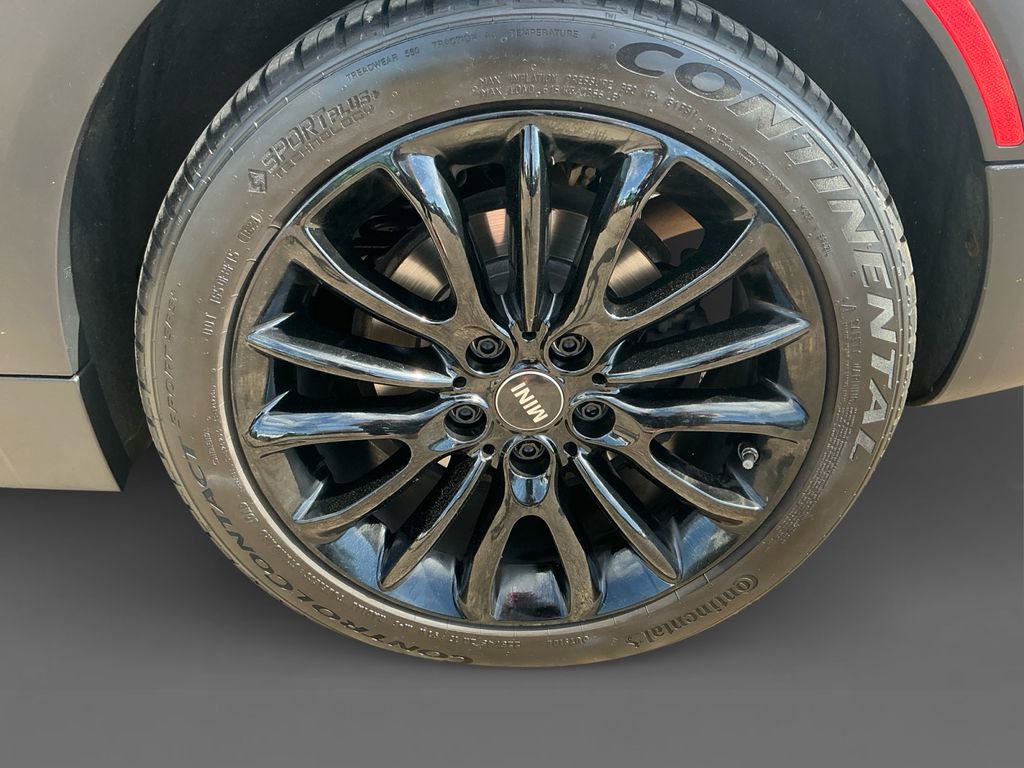 Used 2019 MINI Cooper Clubman S AWD/4WD image 14