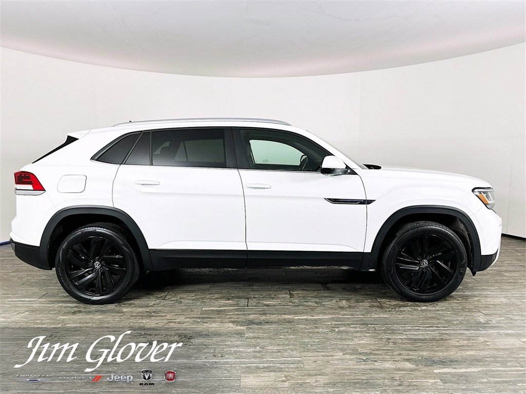 Used 2022 Volkswagen Atlas Cross Sport SE image 8