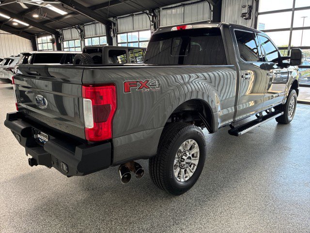 Used 2017 Ford F250 Lariat w/ Lariat Ultimate Package image 3