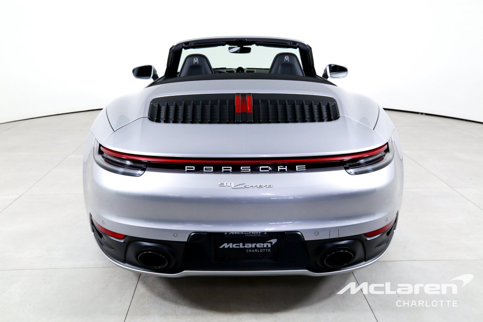 Used 2023 Porsche 911 Carrera w/ Premium Package RWD image 8