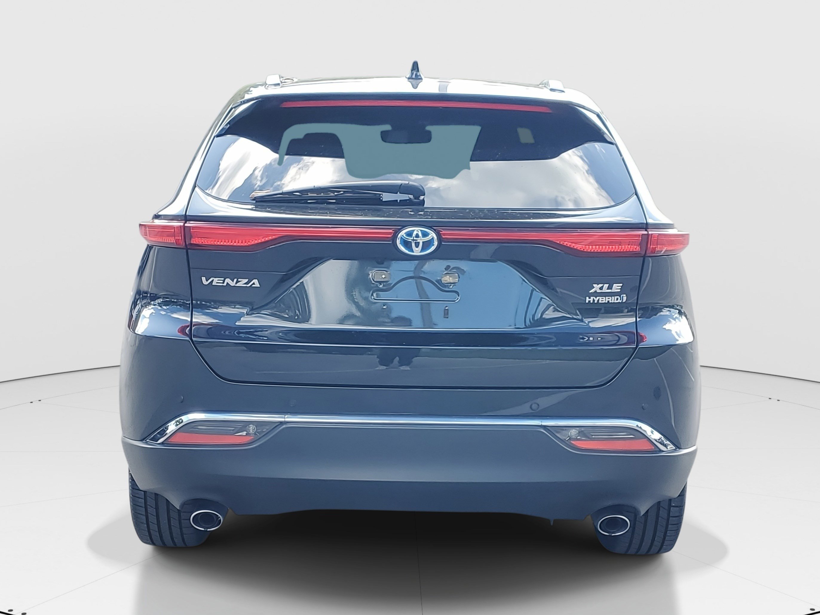 Used 2021 Toyota Venza XLE w/ Softex Package image 4