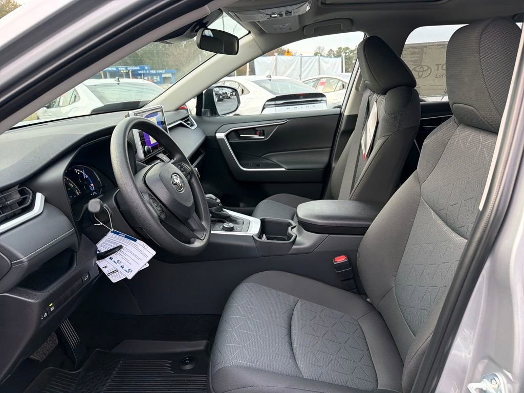 New 2025 Toyota RAV4 XLE image 11