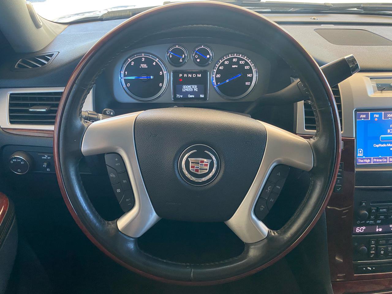 Used 2013 Cadillac Escalade Premium AWD/4WD image 12