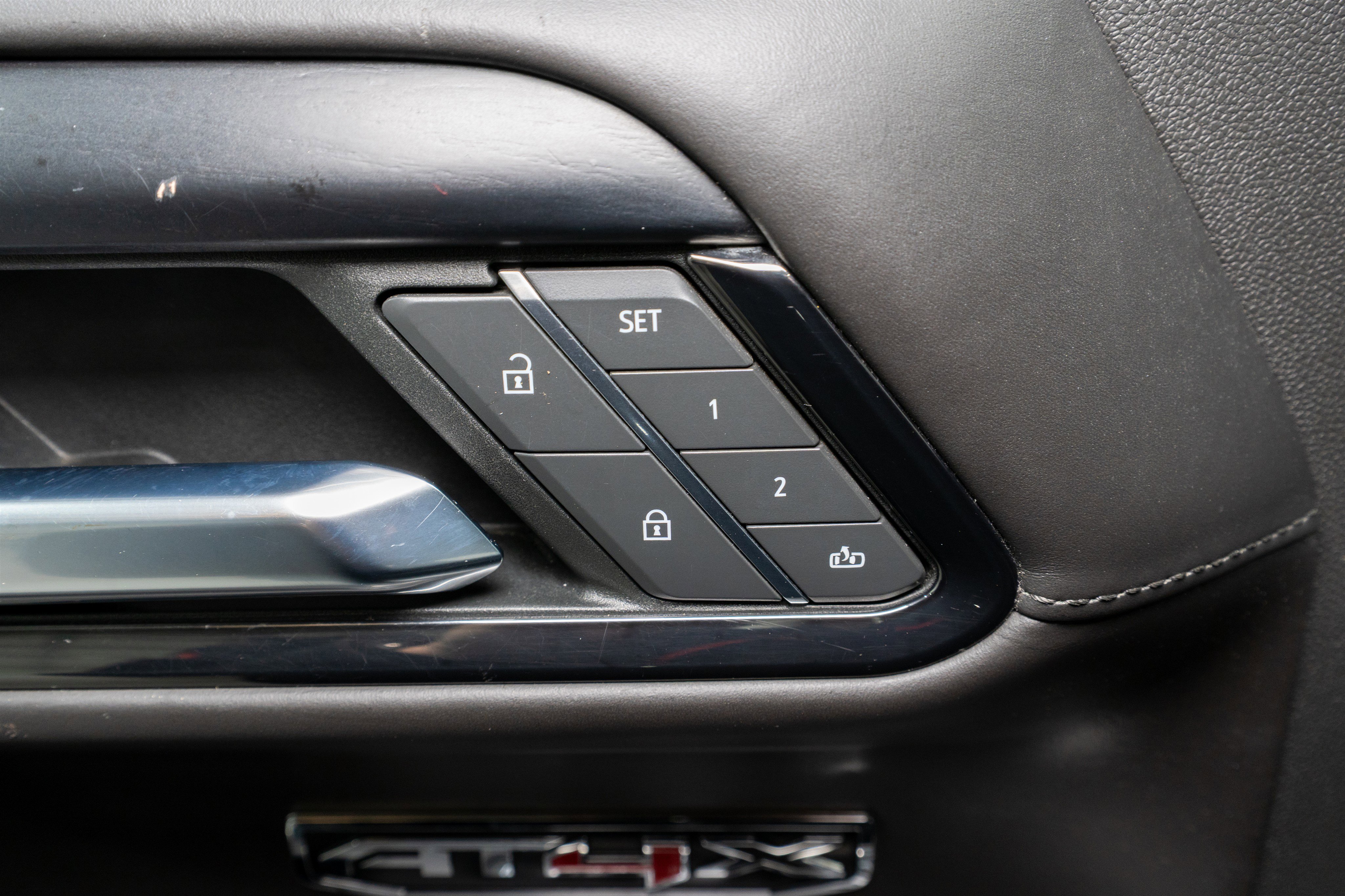 Used 2022 GMC Sierra 1500 AT4X image 15