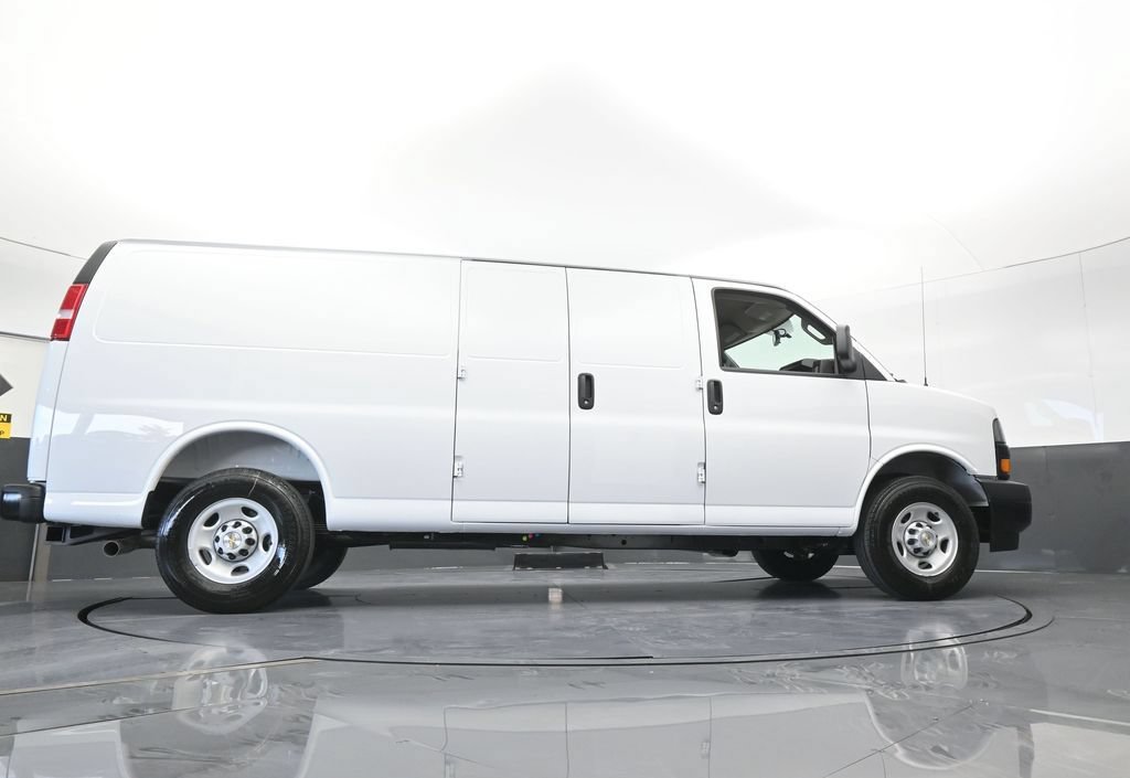 New 2026 Chevrolet Express 2500 Extended w/ Driver Convenience Package RWD image 58