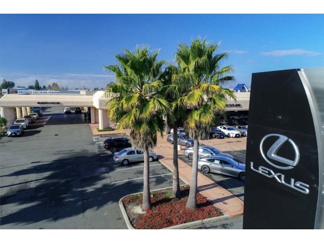 Used 2025 Lexus TX 500h AWD w/ Technology Package image 33
