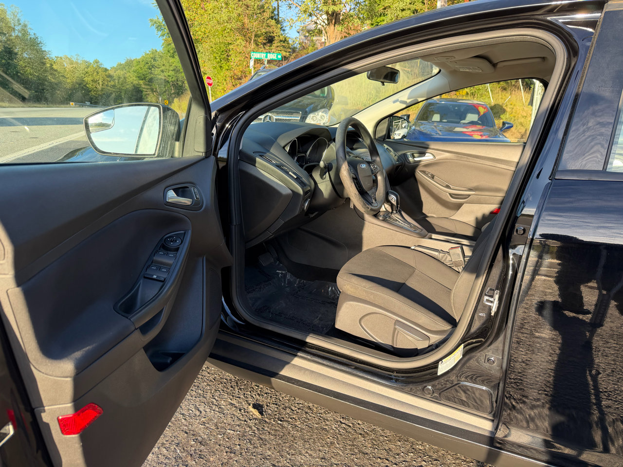 Used 2018 Ford Focus SE image 10