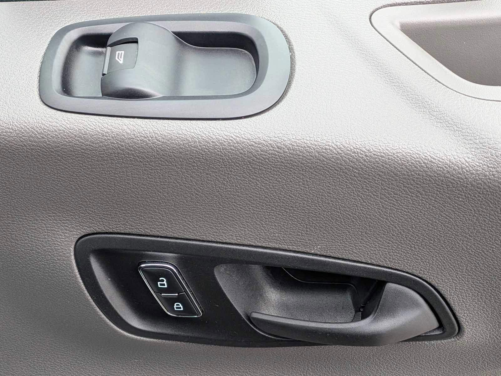 Certified 2024 Ford Transit 350 XLT image 22