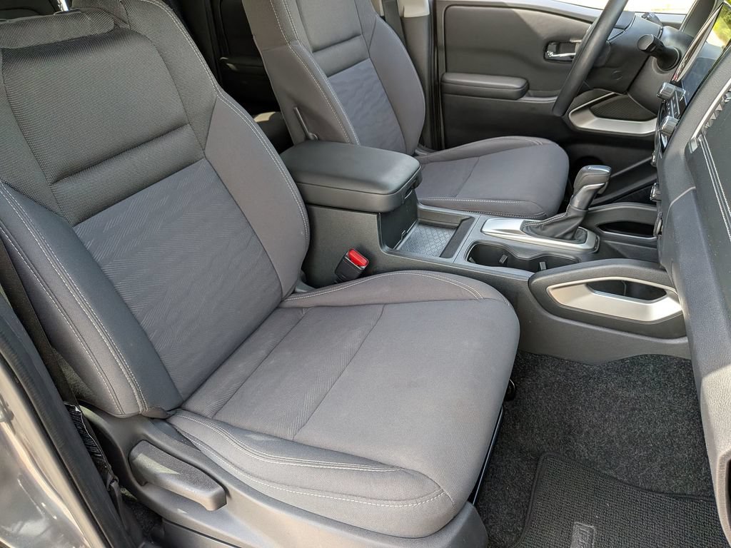 Used 2024 Nissan Frontier SV RWD image 32
