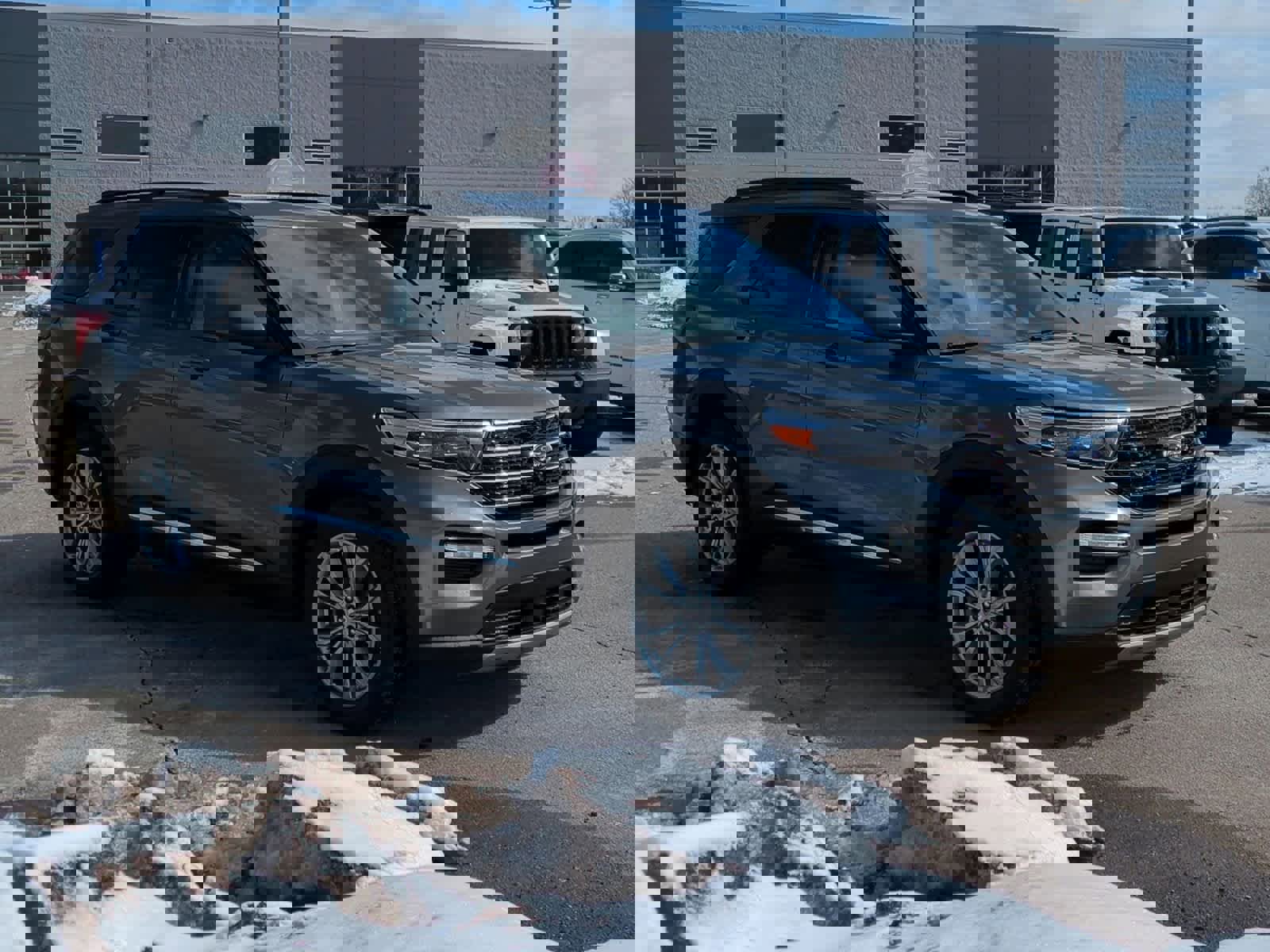 Used 2023 Ford Explorer XLT w/ Equipment Group 202A image 2